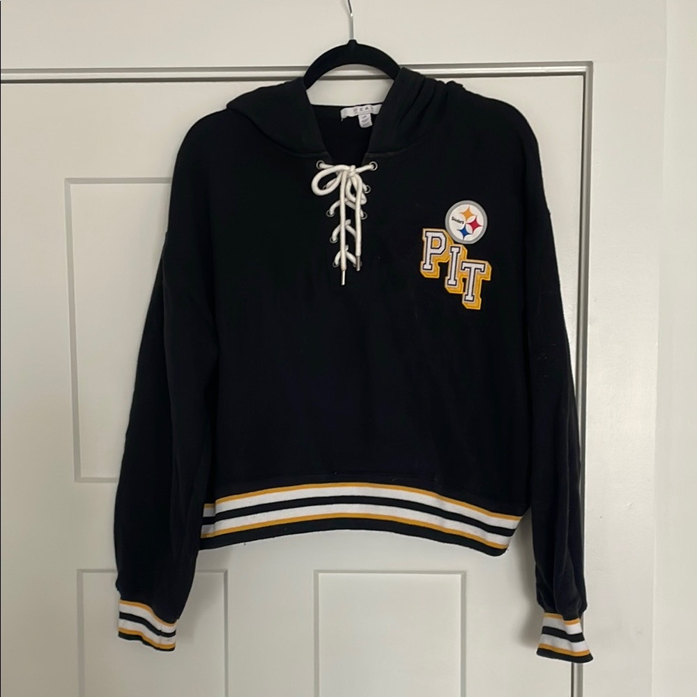 Pittsburgh Steelers Black Hoodie, Erin Andrews. Lace-Up Front